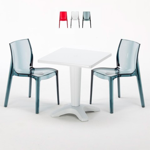 Tisch Quadratisch mit 2 Bunten Polycarbonat Outdoor Stühlen Grand Soleil Cafè