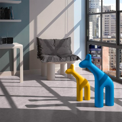 Giraffe Skulptur modernes Design in Polyethylen Raffa Big Aktion