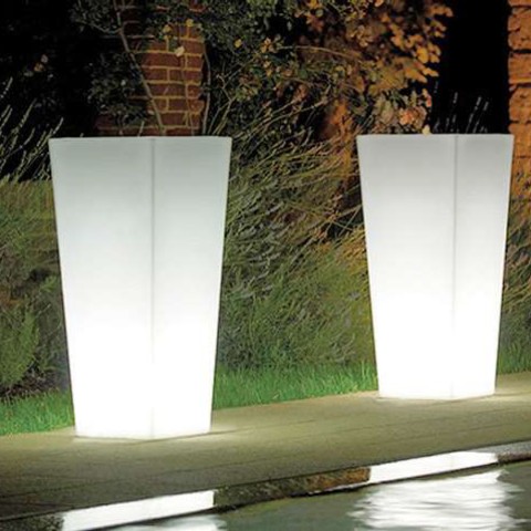 Vase haut lumineux pour jardin extérieur avec charge solaire RGB LED h102 cm Arkema Quadro Promotion