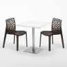 Table carrée blanche 70x70 avec pied en acier et 2 chaises colorées Gruvyer STRAWBERRY 