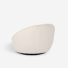 Set poltrona bouclé bianca di design con pouf poggiapiedi girevole Kuma Offerta