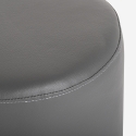 Pouf poggiapiedi di design a cilindro in similpelle bianco grigio Hebi Stock