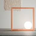 Lampada LED da tavolo design in legno con paralume a sfera in vetro Kark Promozione