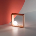 Lampada LED da tavolo design in legno con paralume a sfera in vetro Kark Offerta