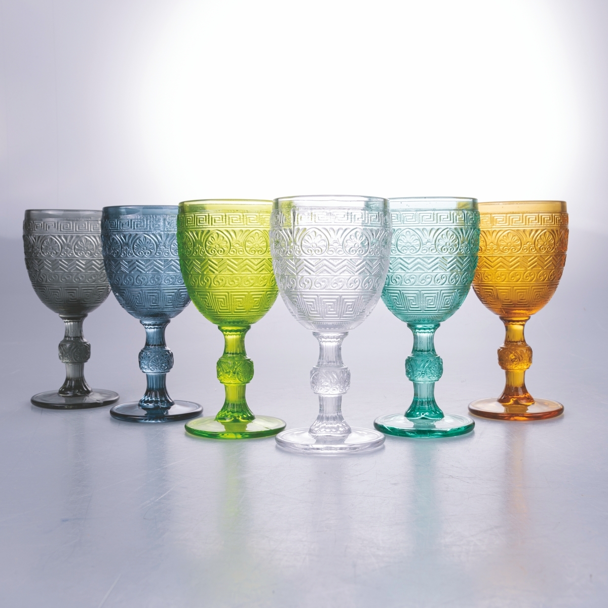 Ensemble de 6 verres à pied en verre coloré 210 ml à surface sculptée New Mexico Promotion Ensemble de 6 verres à pied en verre coloré 210 ml à surface sculptée New Mexico Promotion
