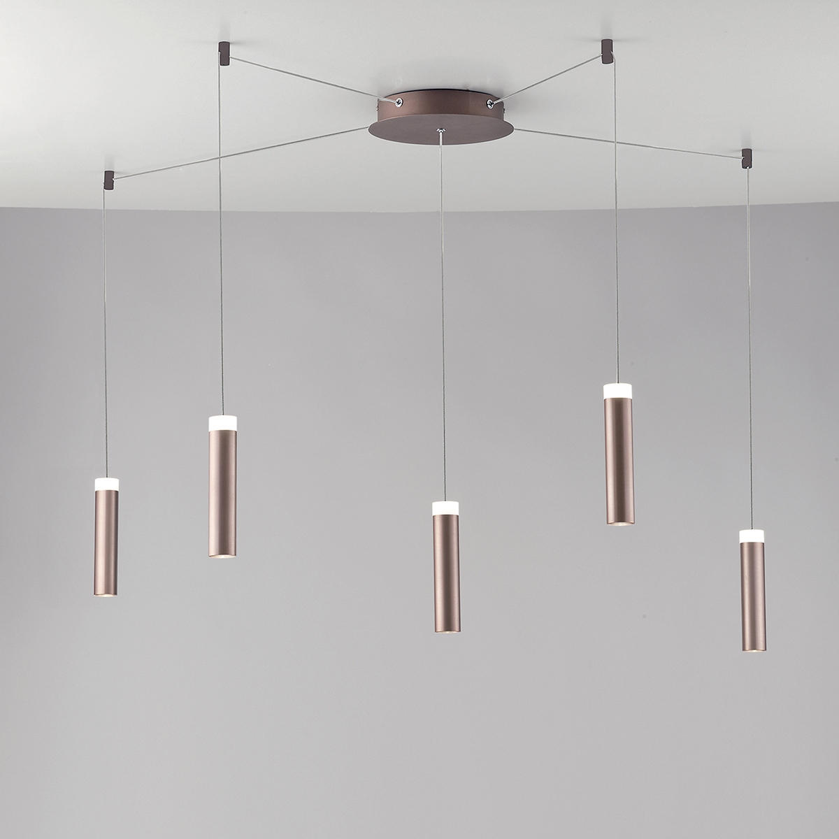 Plafonnier LED 5 suspensions design moderne Candle Promotion Plafonnier LED 5 suspensions design moderne Candle Promotion