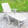 Chaise longue de jardin pliante blanche en plastique avec roulettes Cancun Vente