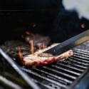 Valigetta attrezzi barbecue 18 pezzi manico in legno Vendita