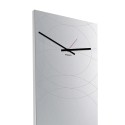 Moderne vertikale Design Wandspiegel Uhr Narciso Katalog
